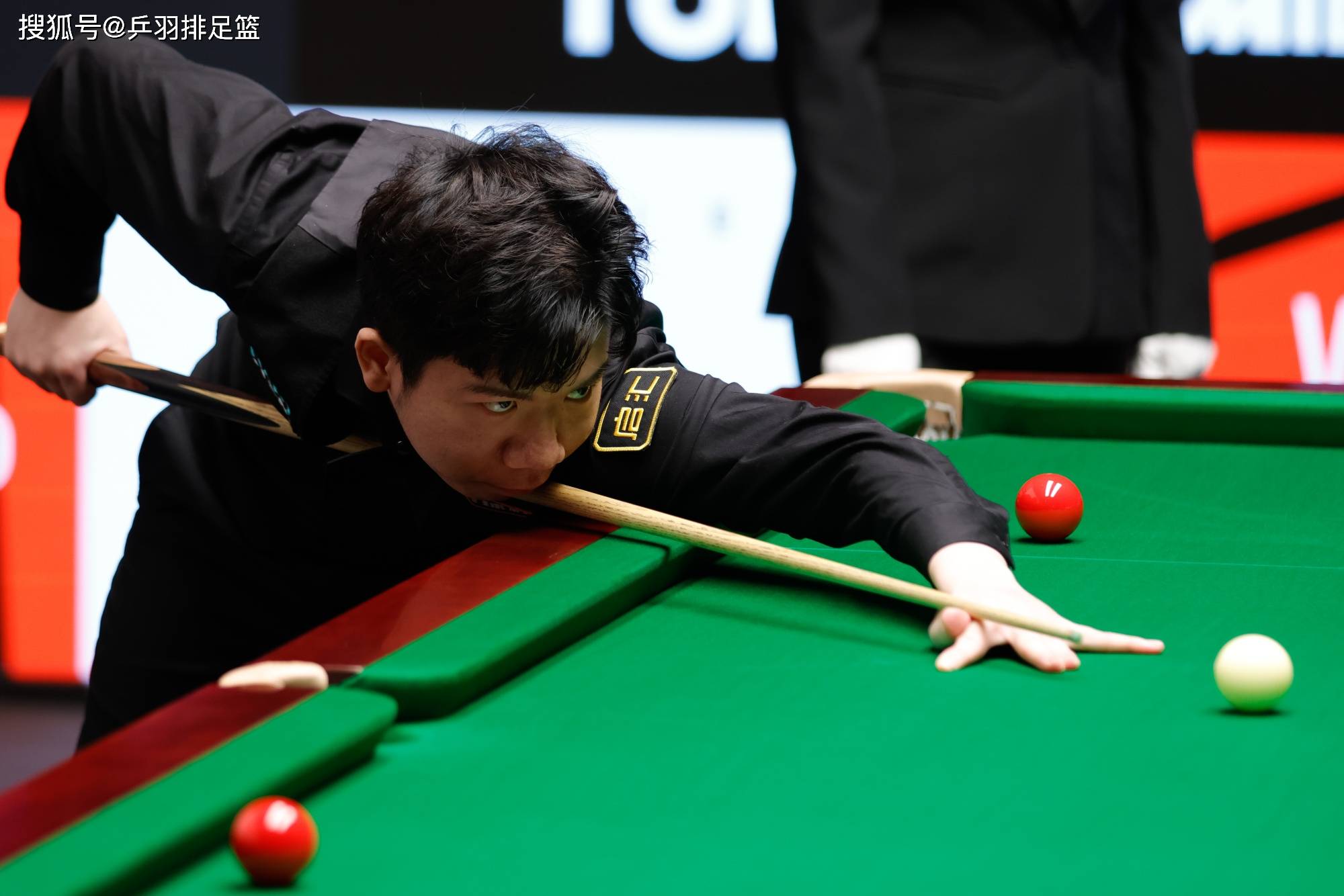 一个大胆尝 一个大胆尝