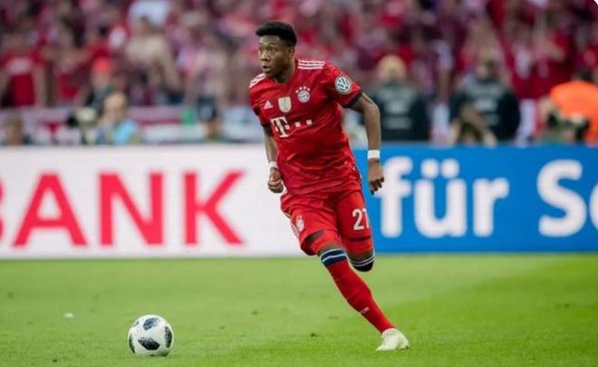 示意裁判并 示意裁判并